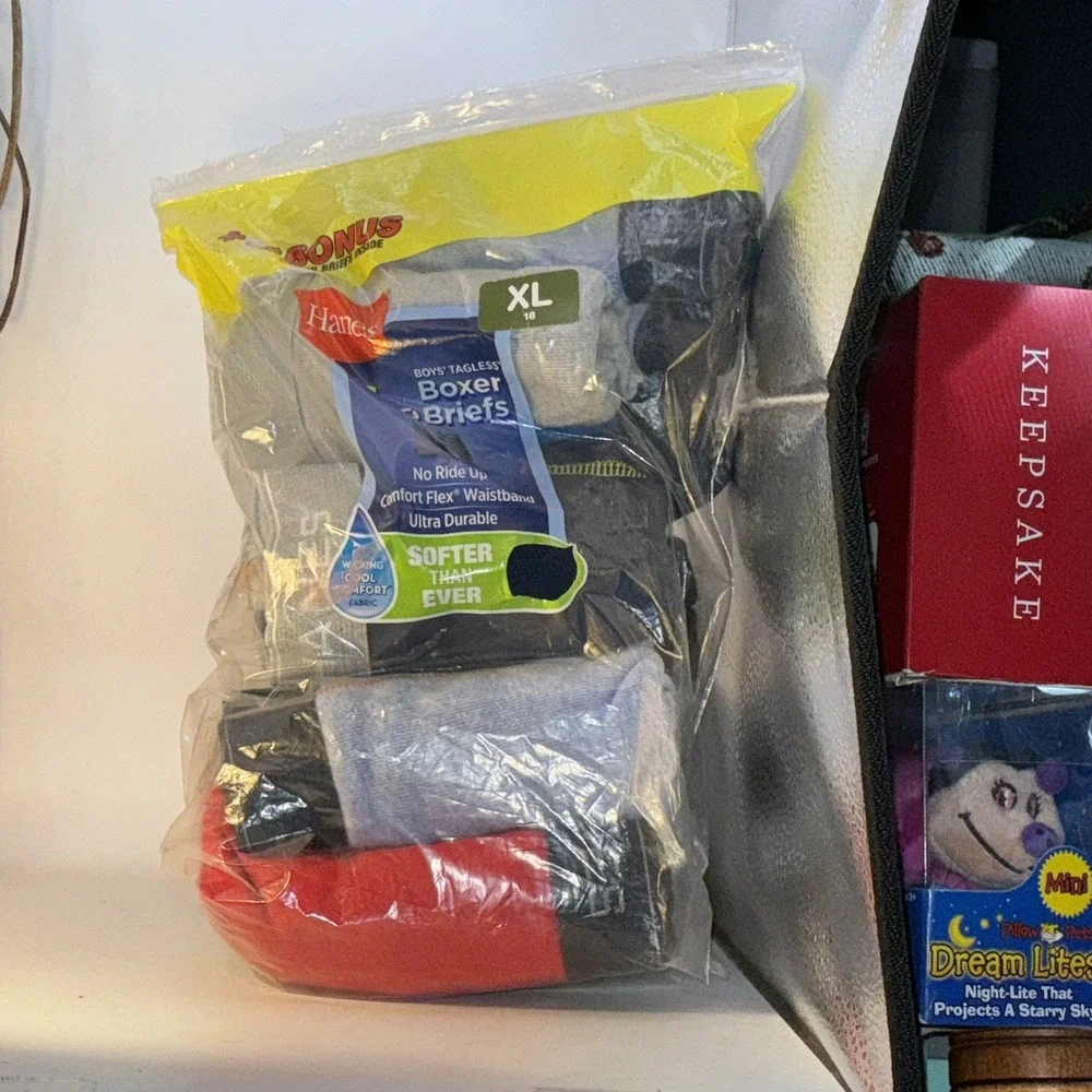9 Pair Of Hanes XL Boxer Briefs No Ride Comfort Flex Multicolor Never Worn